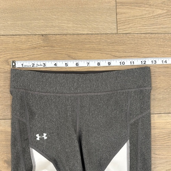 Under Armour Women’s Gray and White Compression Performance Colorblock Leggings - Picture 5 of 9